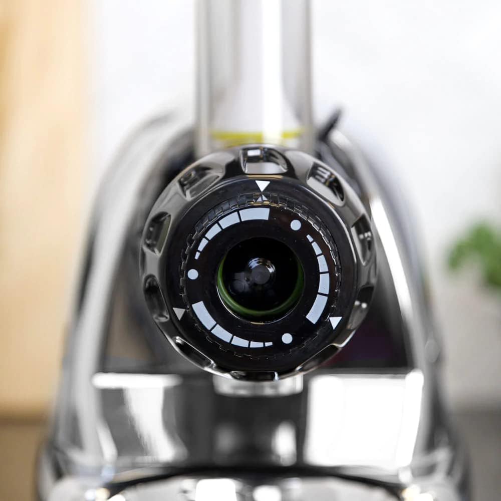 Omega Cold Press Juicer Machine, All-in-One Nutrition System for Vegetable and Fruit Juice, Nut Butter, Baby Food, Pasta and Sorbets, Triple-Stage 80-RPM Slow Masticating Juicer, 200-Watts, Chrome