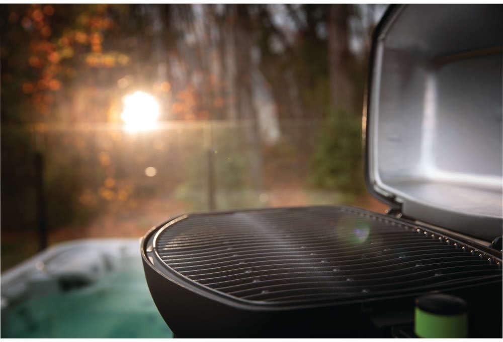 Napoleon TravelQ PRO285E Portable Electric Grill, Black, Tailgating, Camping, and Small Outdoor Spaces