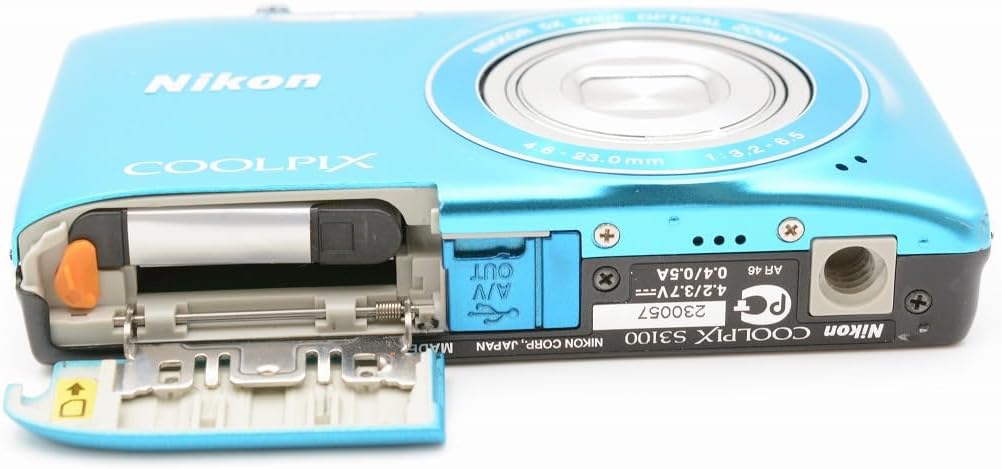 Nikon COOLPIX S3100 14 MP Digital Camera with 5x NIKKOR Wide-Angle Optical Zoom Lens and 2.7-Inch LCD (Blue)