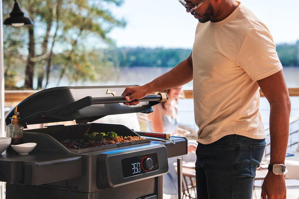 Current® Model G Griddle, Smart Electric Outdoor Flat Top BBQ Grill with 200°F to 600°F Range for Searing & Roasting, Digital Precision, Apartment-Friendly & Weather-Resistant, Onyx