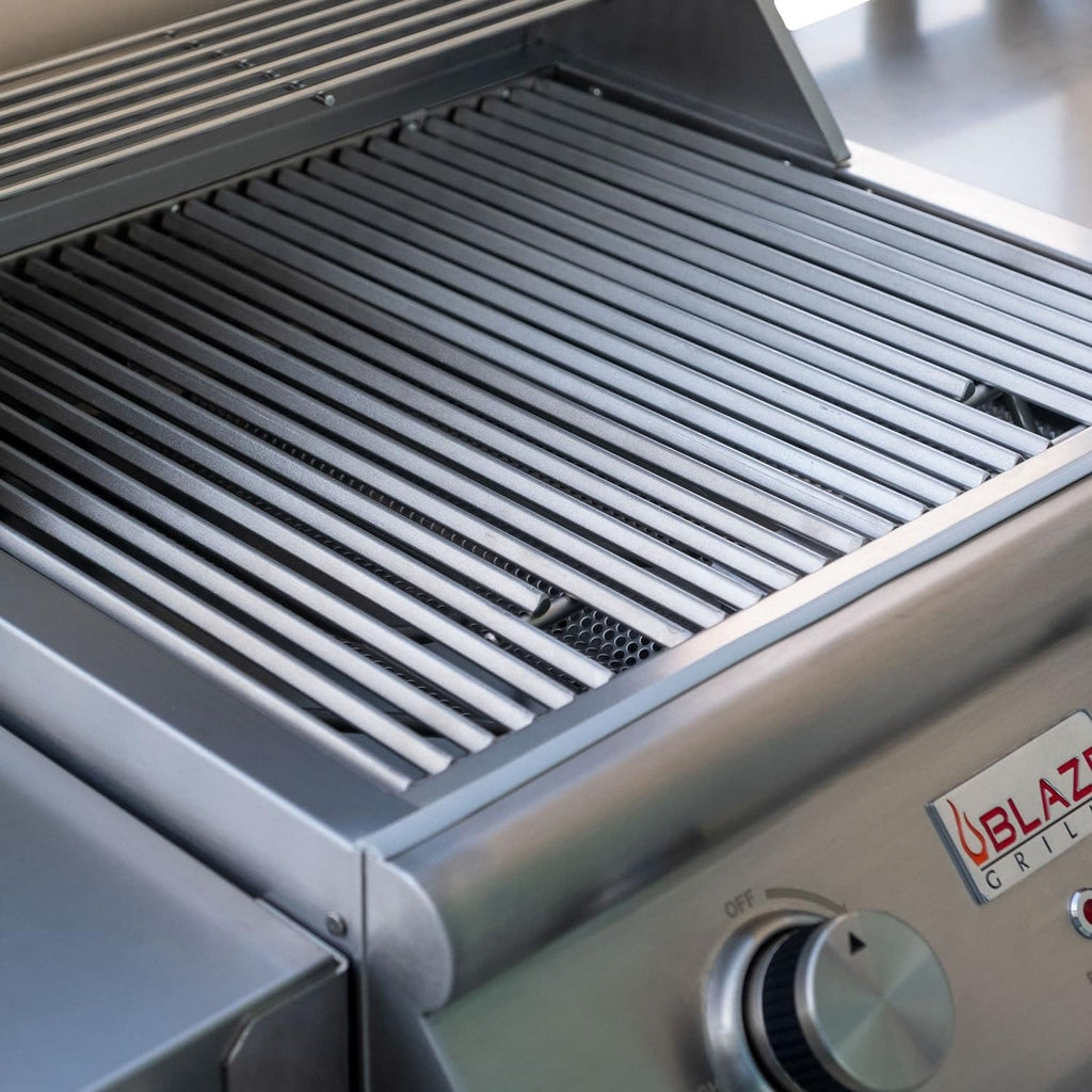 Blaze 21-Inch Portable 1500 Watt Electric Grill - Water-Resistant Tabletop Grill with 304 Stainless Steel Housing and 749 Degree Heating Element
