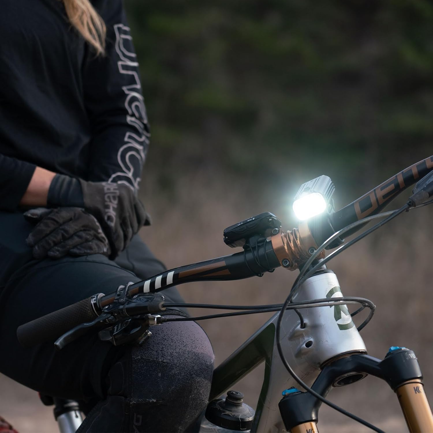 LEZYNE Super Drive Bicycle USB Rechargeable IPX7 White LED Front Light with Multiple Solid & Flash Modes | Integrated Silicone Rubber Strap Mount | Smart Connect