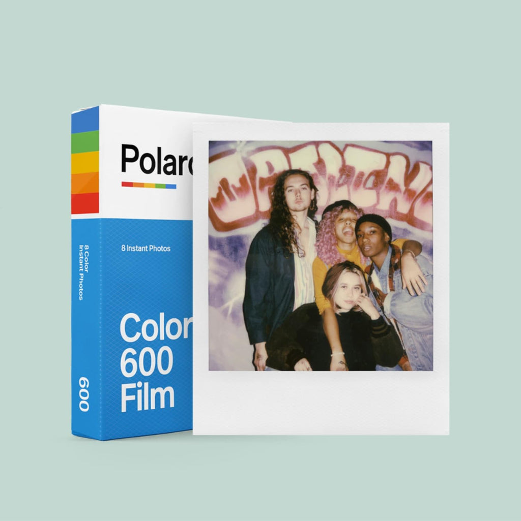 Polaroid Spirit 600CL Instant Camera – Vintage 600 Series | Refurbished Classic with Built-in Flash | Uses Polaroid 600 Film (Renewed)