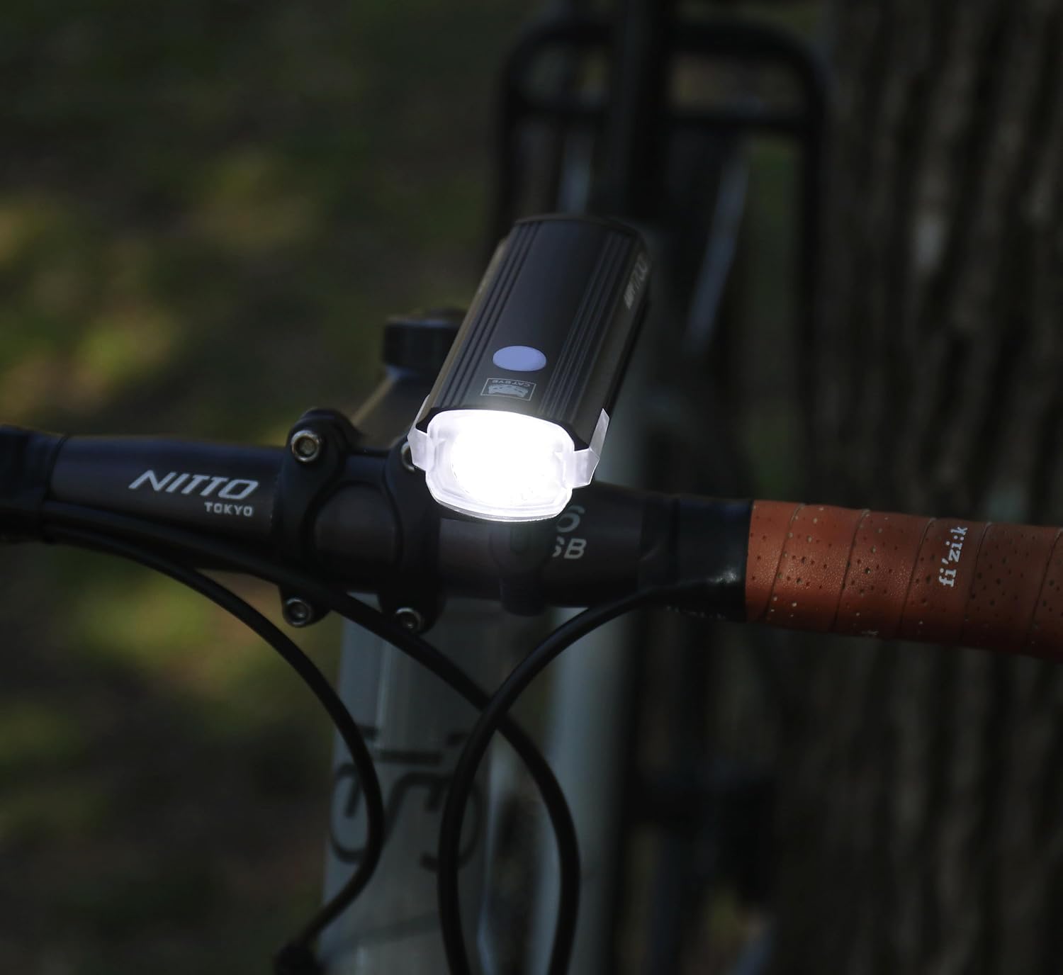 CATEYE AMPP USB Rechargeable Bike Light – High Visibility Super Bright OptiCube™ Headlight for Commuters, Road Cyclists & Mountain Bikers, Day & Night Riding Modes, IPX4 Waterproof, Tough & Durable