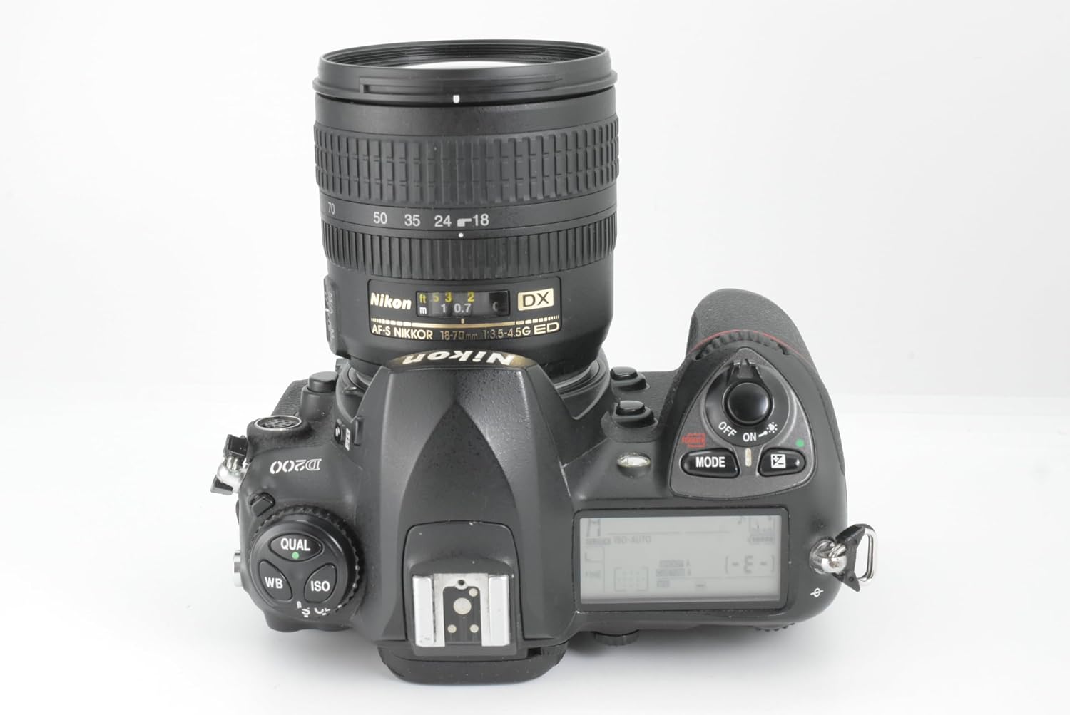 Nikon D200 10.2MP Digital SLR Camera with 18-70mm AF-S DX f/3.5-4.5G IF-ED Nikkor Zoom Lens