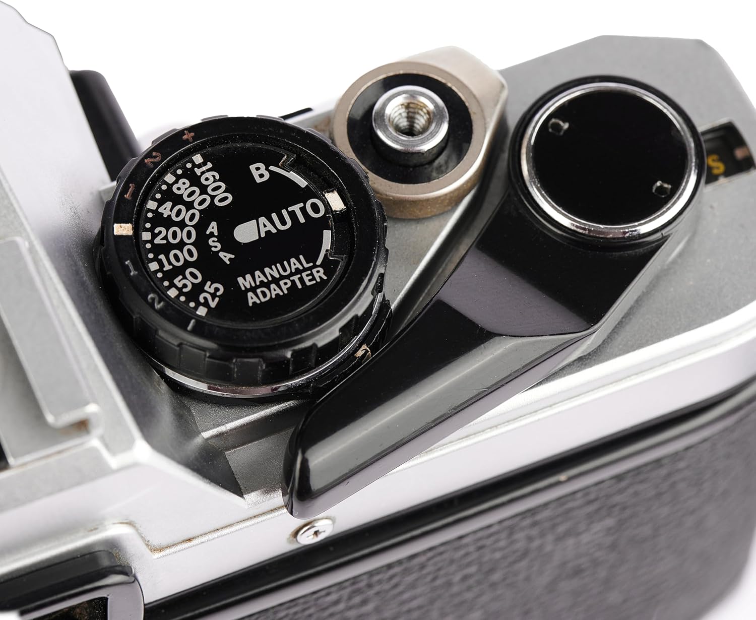 Olympus OM-10 OM10 35mm SLR Film Camera with Manual Focus Om Mount System Lens (Renewed)