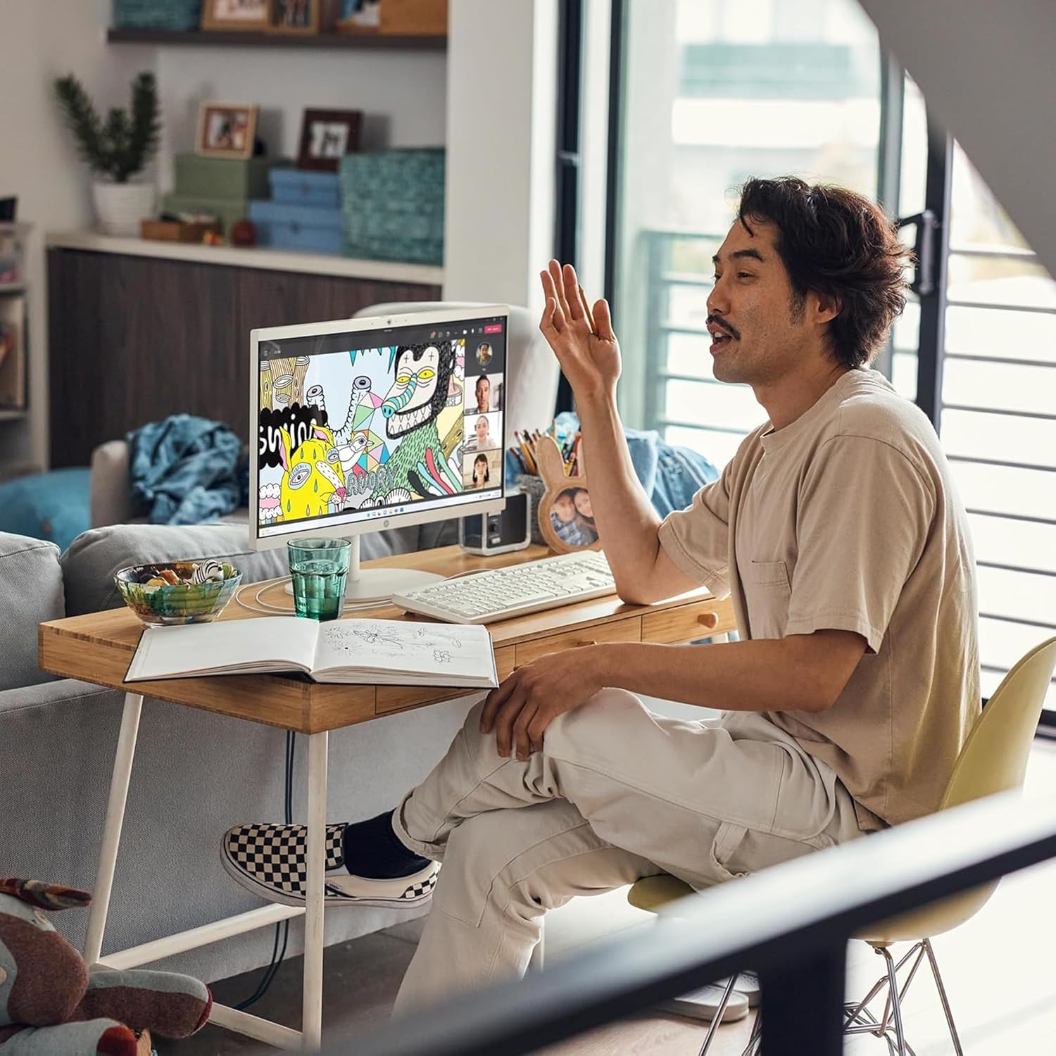 HP 22' All-in-One Desktop PC • The New Version and Look • 12 Month Microsoft Office • 40GB RAM • 1TB Storage (512GB SSD and 512GB External) • FHD Display • Intel Celeron Processor • Windows 11 Home