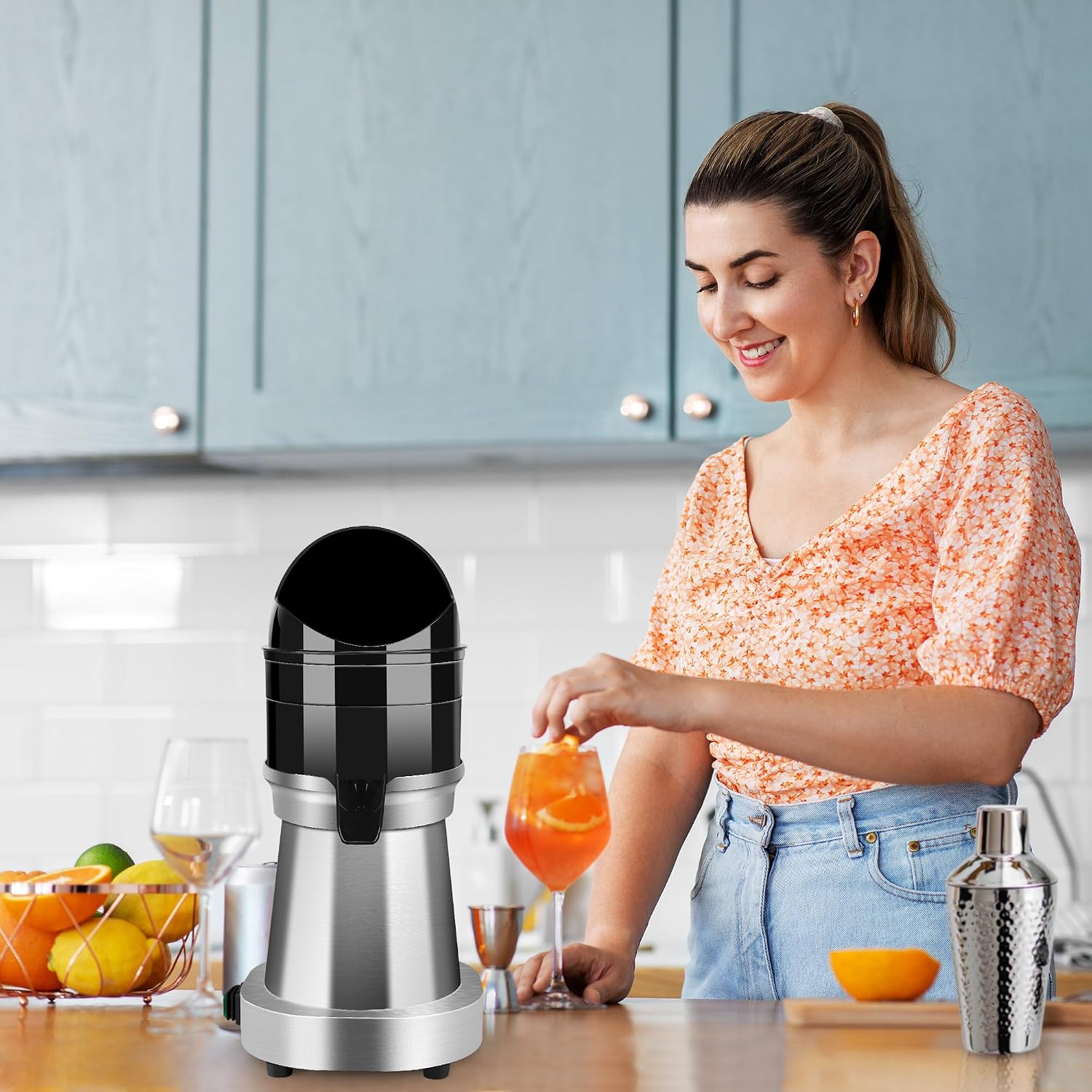 YUANHAO Commercial Electric Citrus Juicer Machine, 120V 1400 RPM with 3 Reamers & Splash Guard, Stainless Steel Automatic Orange/Lemon/Grapefruit Juicer for Bars, Restaurants, Home Use