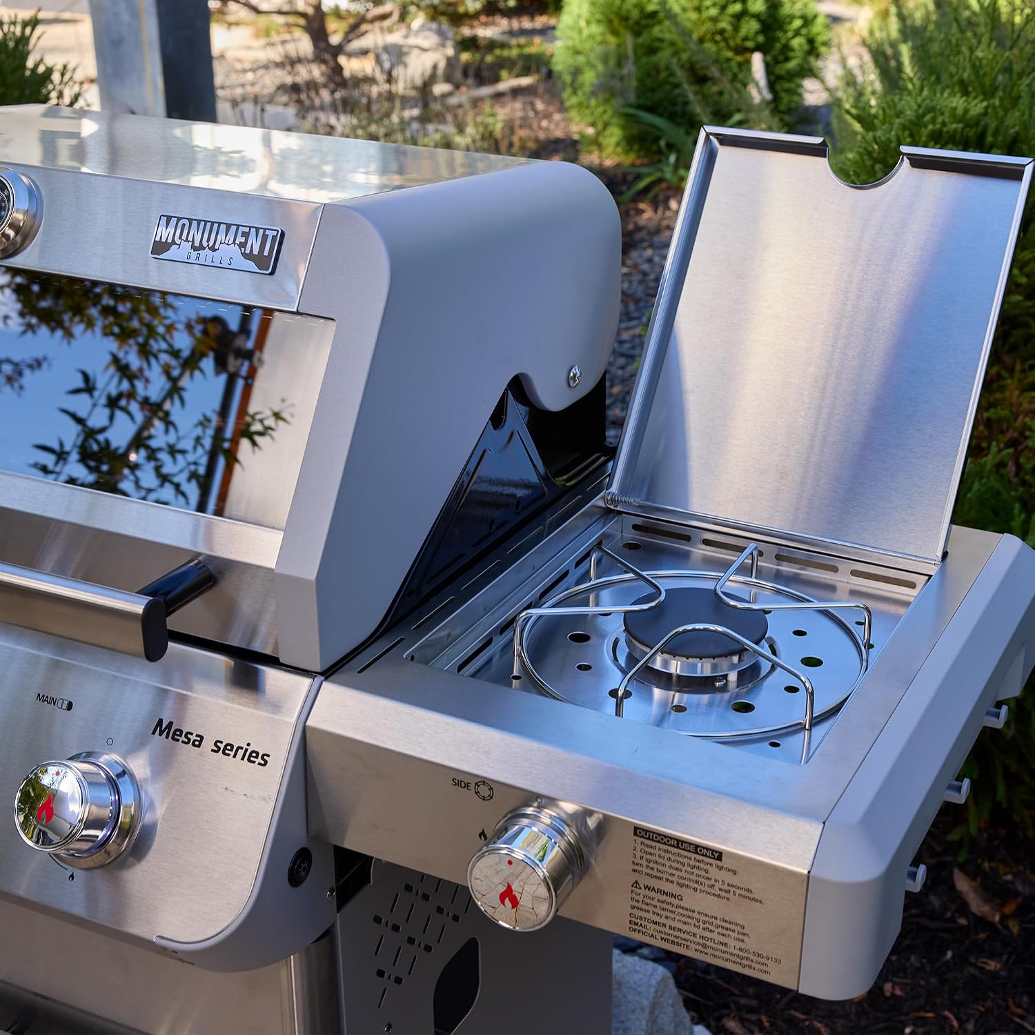 Monument Grills Mesa Series, 3+1 Outdoor Barbecue Stainless Steel Propane Gas Grill, 3 Burners & 1 Side Burner 48,000 BTU Patio Garden Grill with Knob Controls, Mesa305