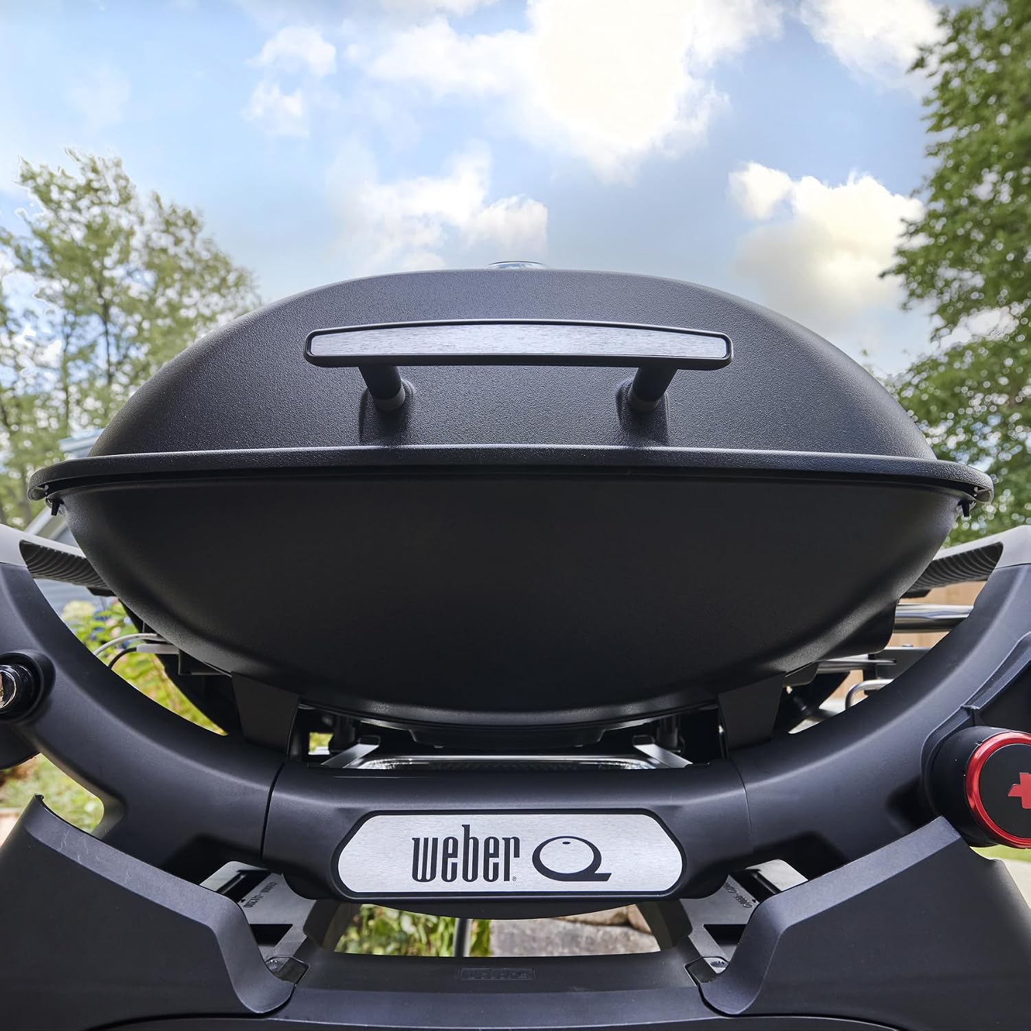 Weber Q 2800N+ Liquid Propane Portable Grill, Midnight Black – Wide 250°–700°F Temp Range with Plus Burner for Searing, Low‑Temp Roasting & High-Dome Lid for Travel & Camping