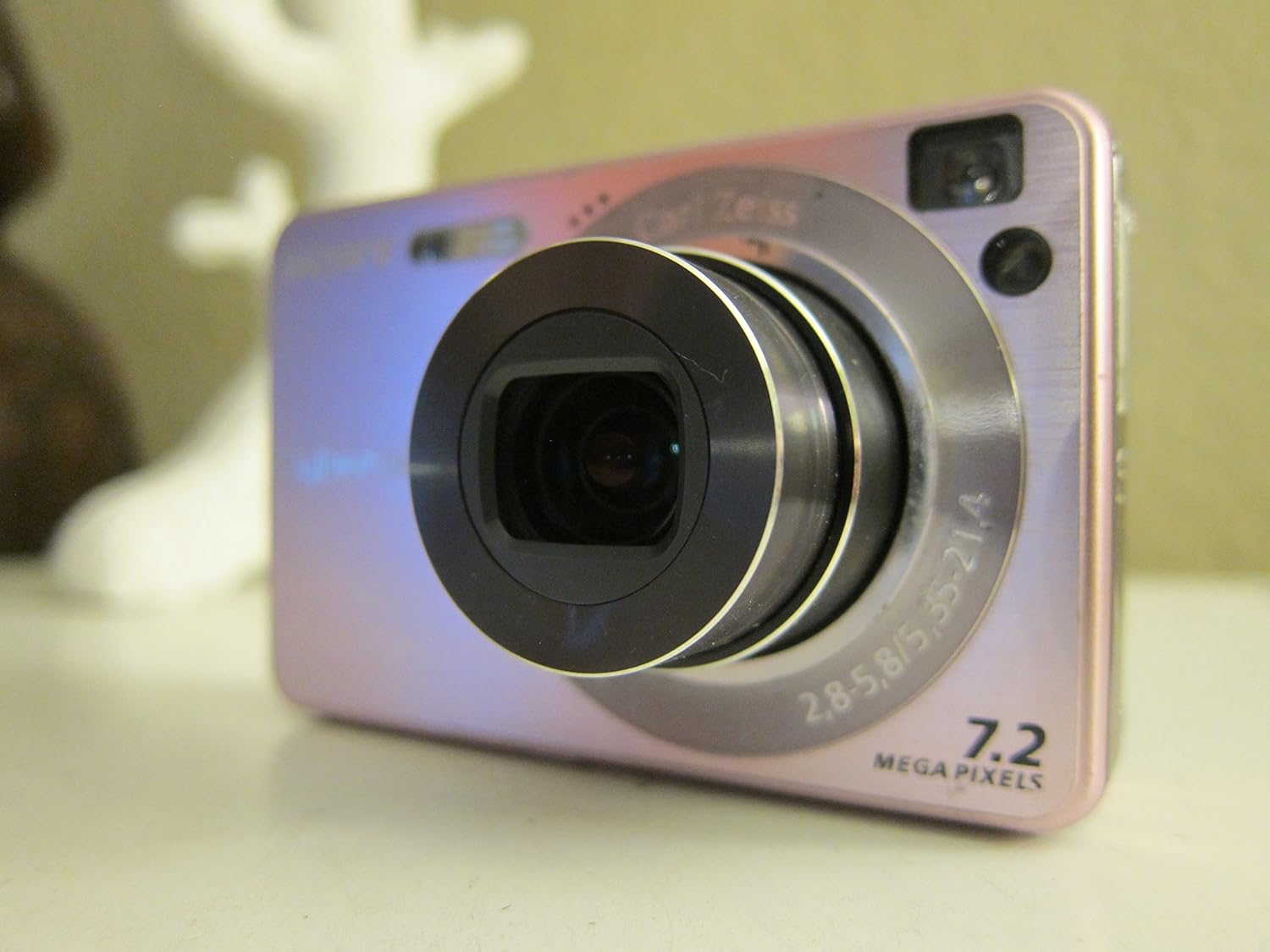 Sony Cybershot DSCW120/P 7.2MP Digital Camera with 4x Optical Zoom with Super Steady Shot (Pink)