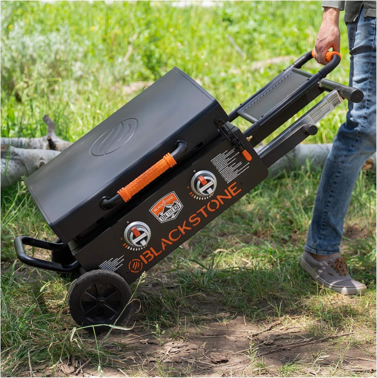 Blackstone 2350 On-the-Go 22' Omnivore Flex-Fold Griddle with Locking Hood, Powder Coated Steel, Black