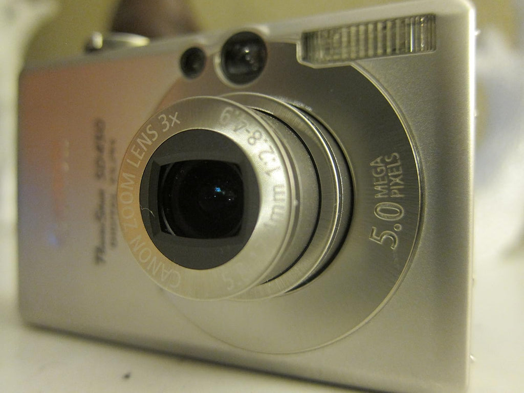 Canon Powershot SD450 5MP Digital Elph Camera with 3x Optical Zoom (OLD MODEL)