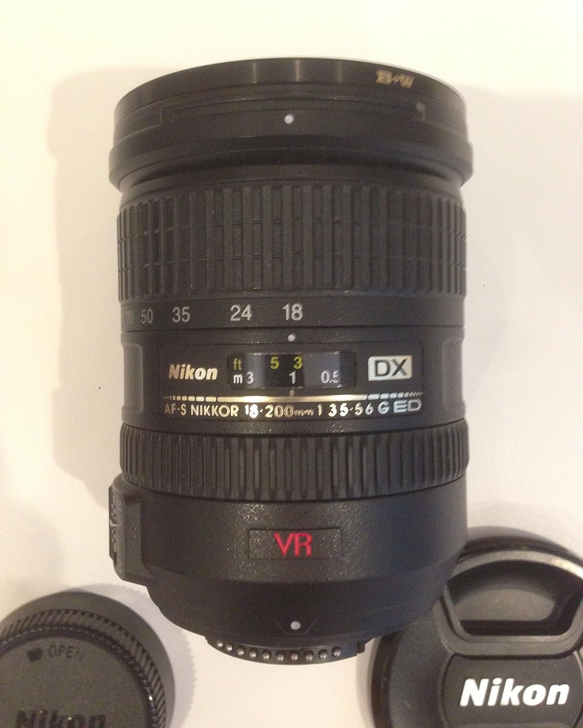 Nikon D200 DSLR Camera with 18-200mm f/3.5-5.6G ED-IF AF-S Nikkor Zoom Lens (OLD MODEL)