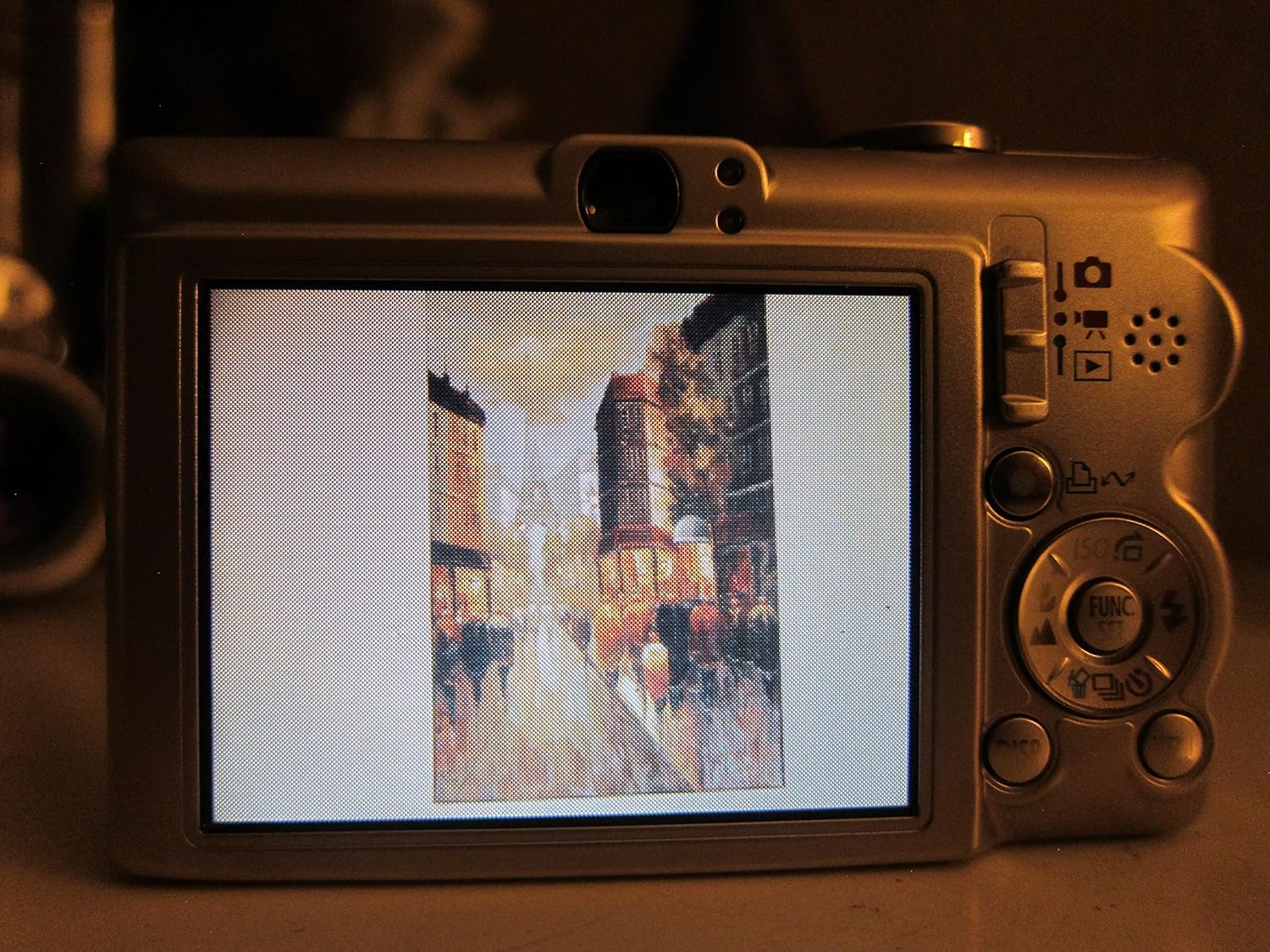Canon Powershot SD450 5MP Digital Elph Camera with 3x Optical Zoom (OLD MODEL)